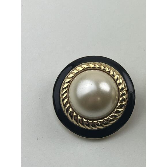 KJL Vintage Faux Pearl Clip On Earrings Round Rope Black Enamel Gold Tone - Picture 5 of 10